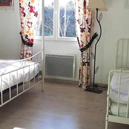 Дом отдыха Maison Seignosse, 5 Pieces, 9 Personnes - Fr-1-239-601 Биарриц
